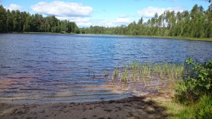 Malin Olsson lilla stranden vid övre kyrktjärn.